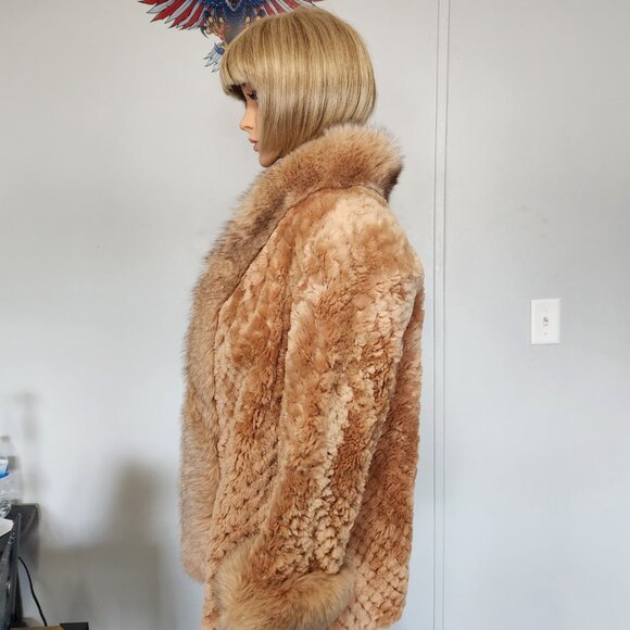 #713 Small sheared lamb/fox fur coat - Picture 3 of 4